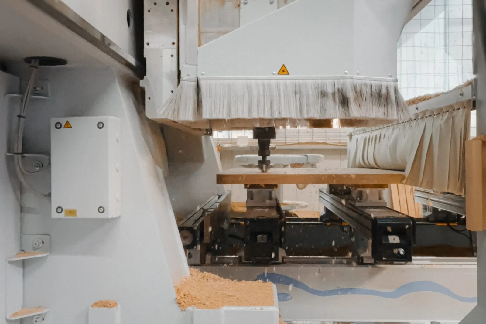 CNC-Bearbeitung von HPL-Platten